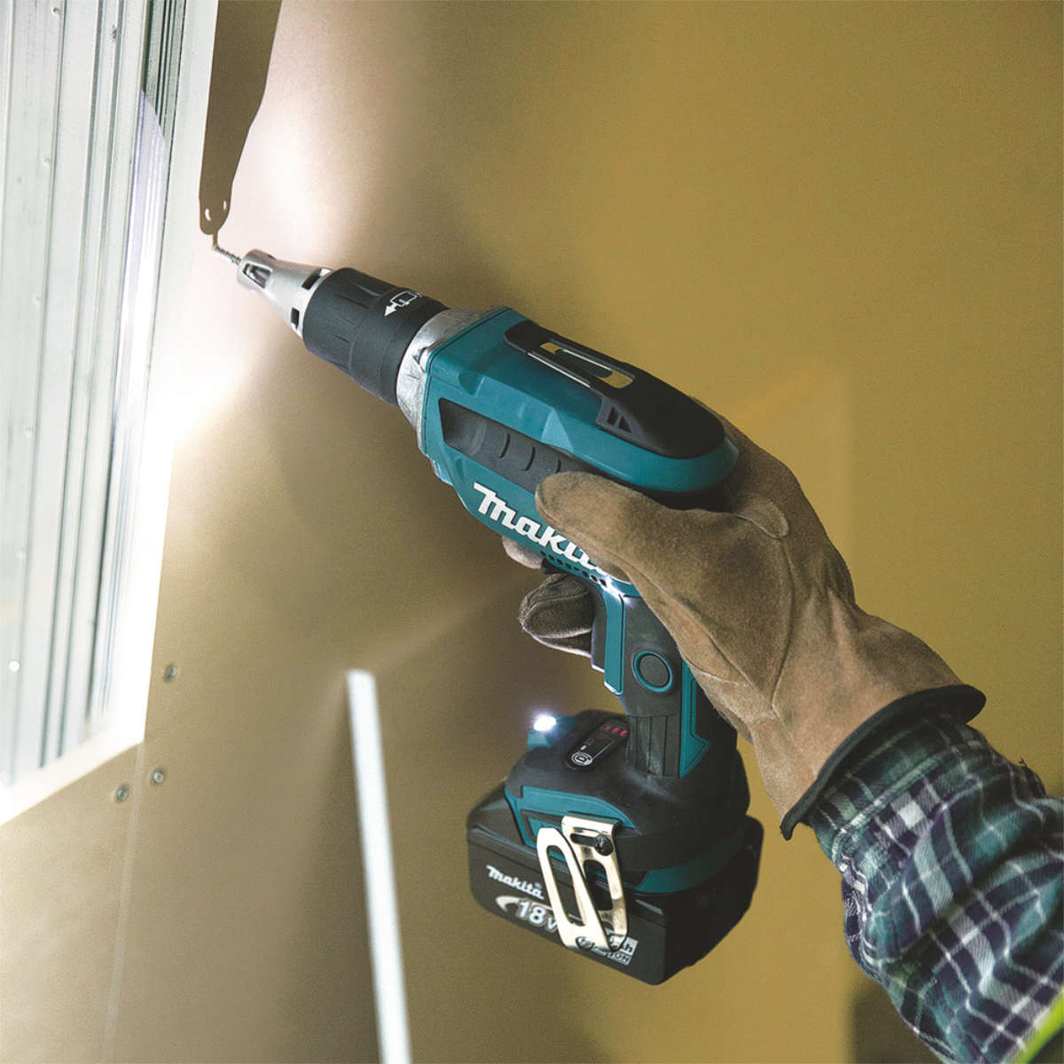 makita-dfs452z-brushless-drywall-screwdriver