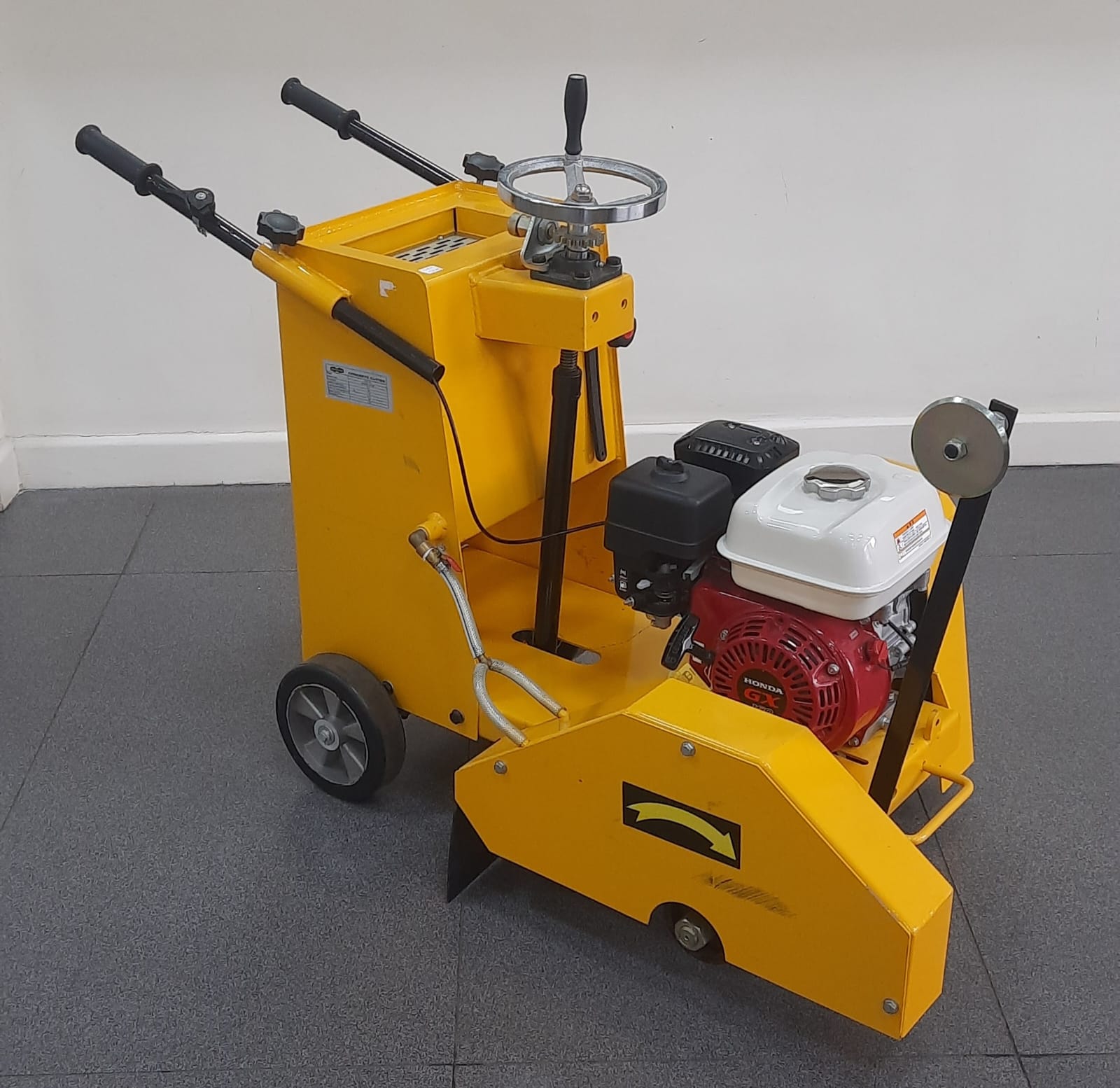 Hisaki 14inches Concrete Cutter with Honda Engine