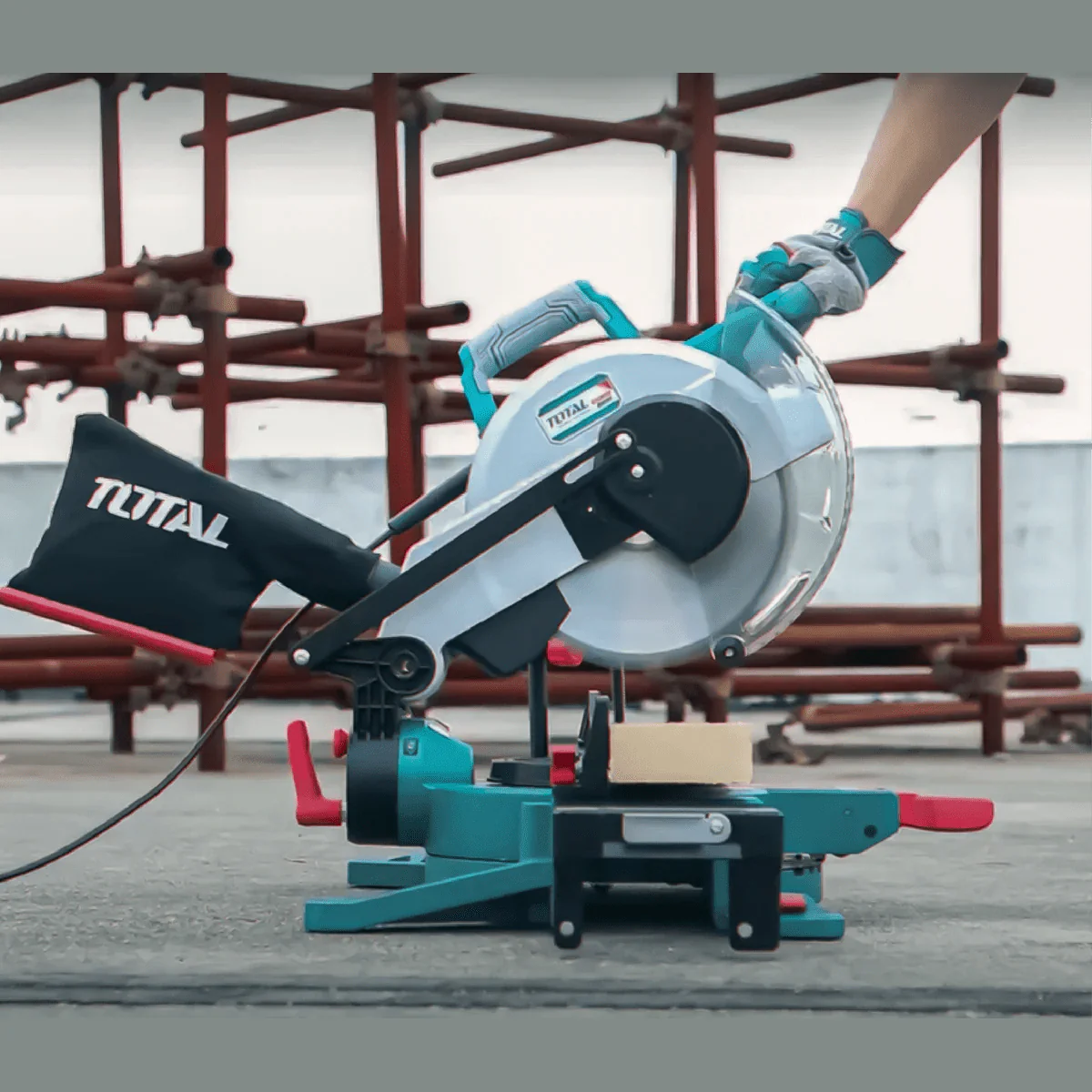 total-total-sliding-mitre-saw-1800w-255mm-ts42152557-bench-stationary-tool-33512194867334